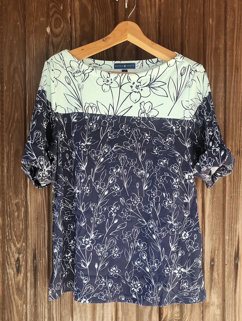 Karen Scott Nwt Ladies Top